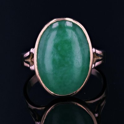 French Jade Jadeite 18 Karat Yellow Gold Ovale Ring, 1960s-OLU-1778271