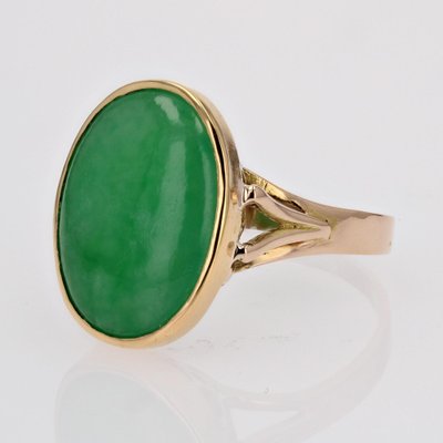 French Jade Jadeite 18 Karat Yellow Gold Ovale Ring, 1960s-OLU-1778271