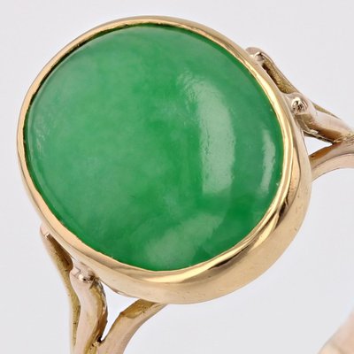 French Jade Jadeite 18 Karat Yellow Gold Ovale Ring, 1960s-OLU-1778271