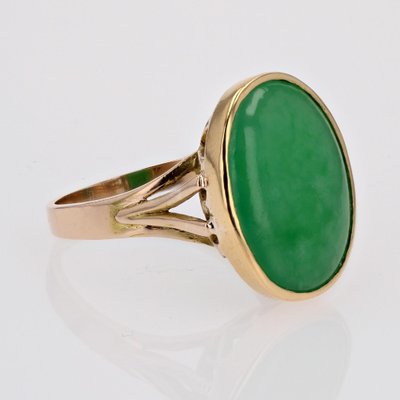 French Jade Jadeite 18 Karat Yellow Gold Ovale Ring, 1960s-OLU-1778271