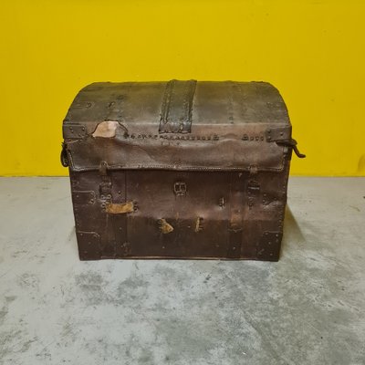 French Leather and Wooden Carriage Trunk, 1700a-VHW-1790014