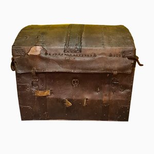 French Leather and Wooden Carriage Trunk, 1700a-VHW-1790014