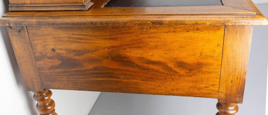 French Louis Philippe Walnut Desk with Leather Top, 19th Century-RIU-1769211