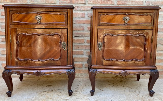 French Louis XV Style Walnut & Marquetry Bedside Tables, Set of 2-NOU-1210444