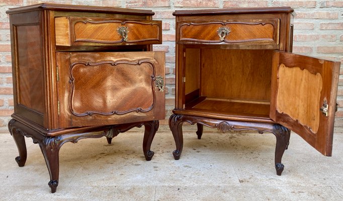 French Louis XV Style Walnut & Marquetry Bedside Tables, Set of 2-NOU-1210444