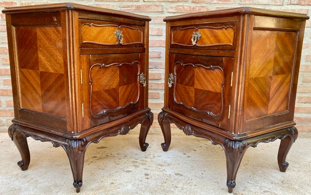 French Louis XV Style Walnut & Marquetry Bedside Tables, Set of 2-NOU-1210444