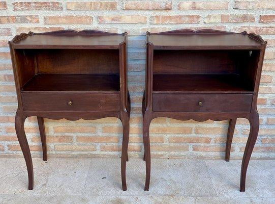 French Louis XV Style Walnut Nightstands, 1960s, Set of 2-NOU-1765538