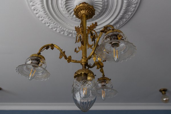 French Louis XVI Style Bronze and Clear Cut Glass Four-Light Chandelier, 1920s-KEG-1803435