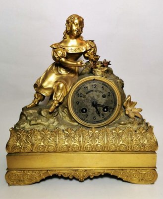 French Louis XVI Style Mantel Clock in Gilded Bronze-QRS-782388