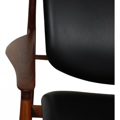 French Lounge Chair in Black Leather and Walnut by Finn Juhl-MTD-2028743