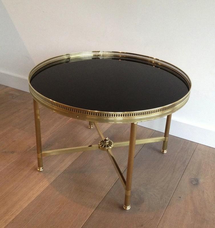 French Neoclassical Style Round Brass Coffee Table with Black Lacqued Top, 1940s