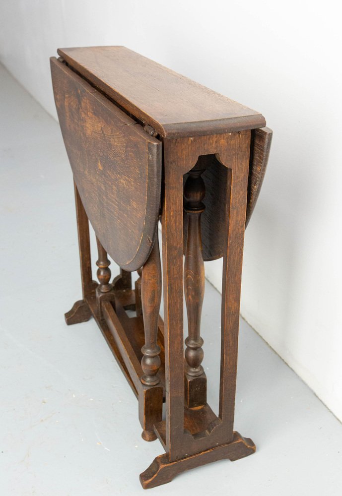 French Oak Little Oval Side Foldable Table, 1920s