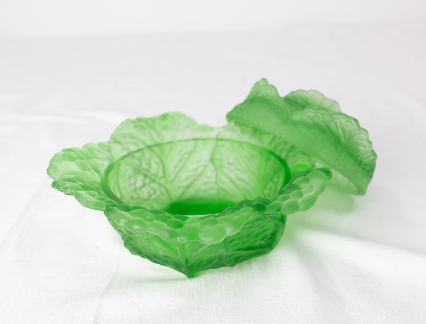 French Portieux Style Green Glass Glove Box or Centerpiece, 1900s-RIU-1323198