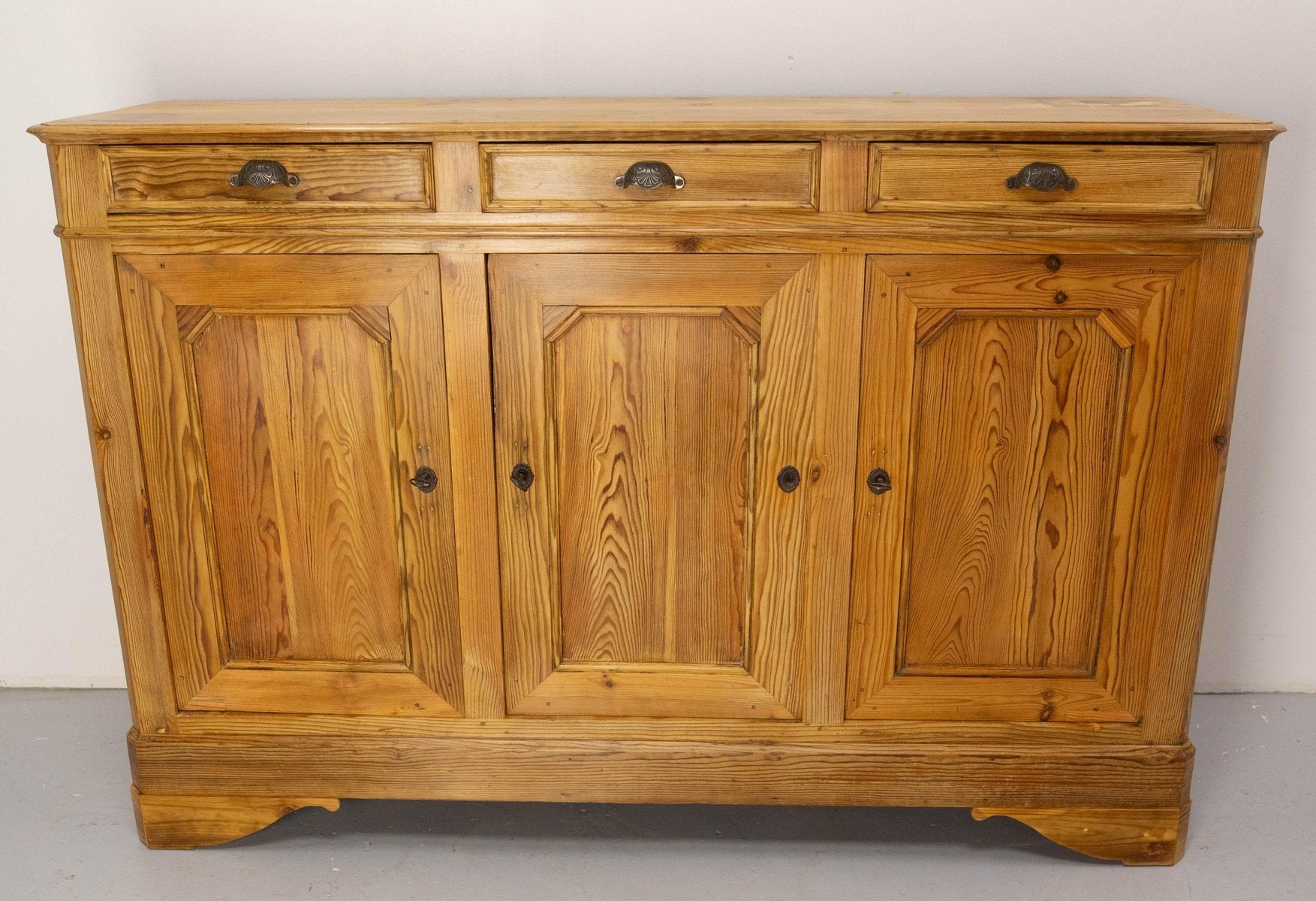 French Provincial Sideboard in Pine, Mid-19th Century