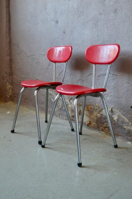 French Red Plastic Chairs, 1950s, Set of 2-AIU-1078903