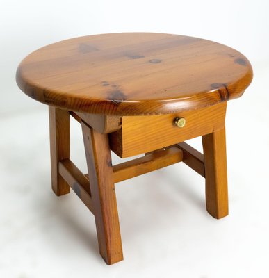 French Round Pine Coffee Table with Drawer, 1970s-RIU-1329246