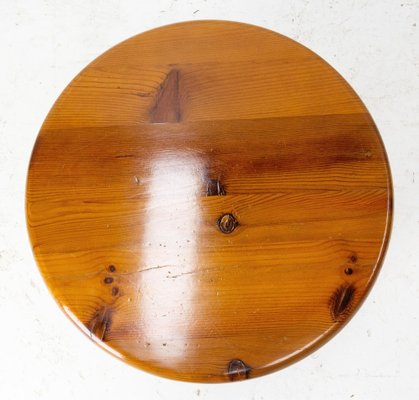 French Round Pine Coffee Table with Drawer, 1970s-RIU-1329246