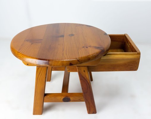 French Round Pine Coffee Table with Drawer, 1970s-RIU-1329246