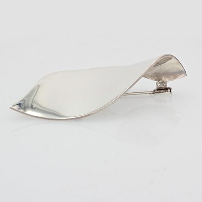 French Stylized Leaf Silver Brooch, 1970s-OLU-1403627