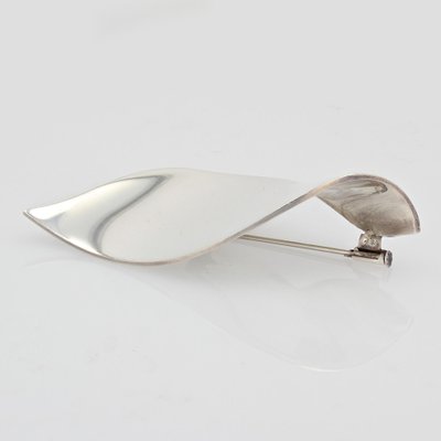 French Stylized Leaf Silver Brooch, 1970s-OLU-1403627