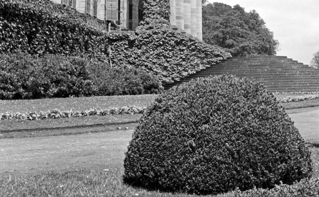 Front of Wilhelmshoehe Castle at Kassel, Germany, 1937-DYV-1008193