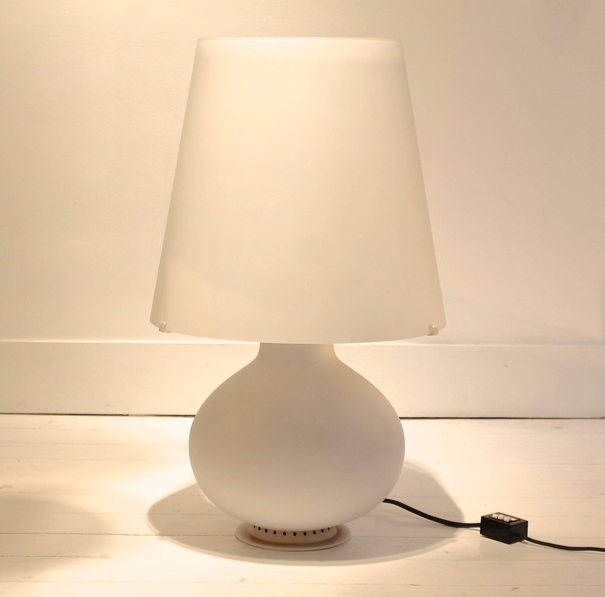 Frosted Glass Fontana Table Lamp by Max Ingrand for Fontana Arte, Italy