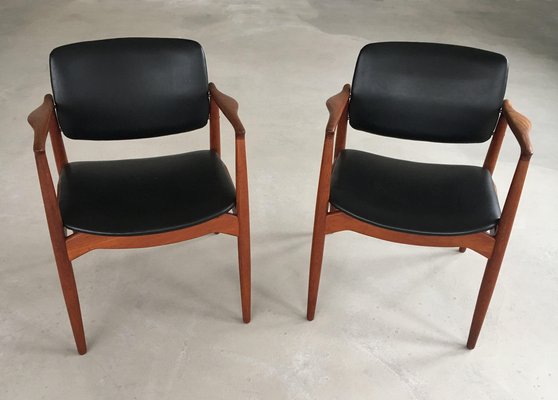 Fully Restored Captains Chairs by Erik Buch, 1960s, Set of 2-VVO-1974166