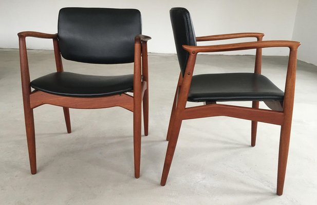 Fully Restored Captains Chairs by Erik Buch, 1960s, Set of 2-VVO-1974166