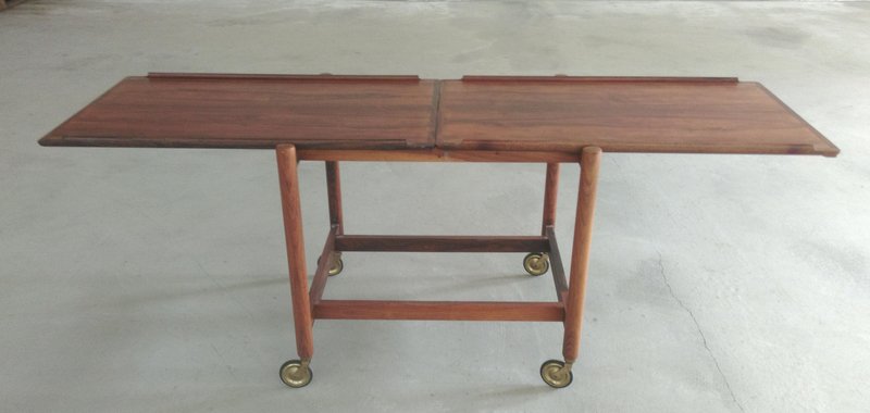 Fully Restored Multi Functional Danish Modular Rosewood Bar Table attributed to Poul Hundevad, 1960s