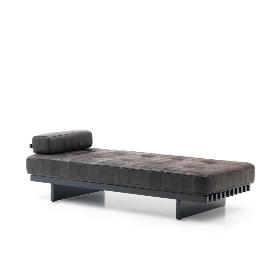 DS-80 Memory - Leather day bed (Category - Leather | Living)