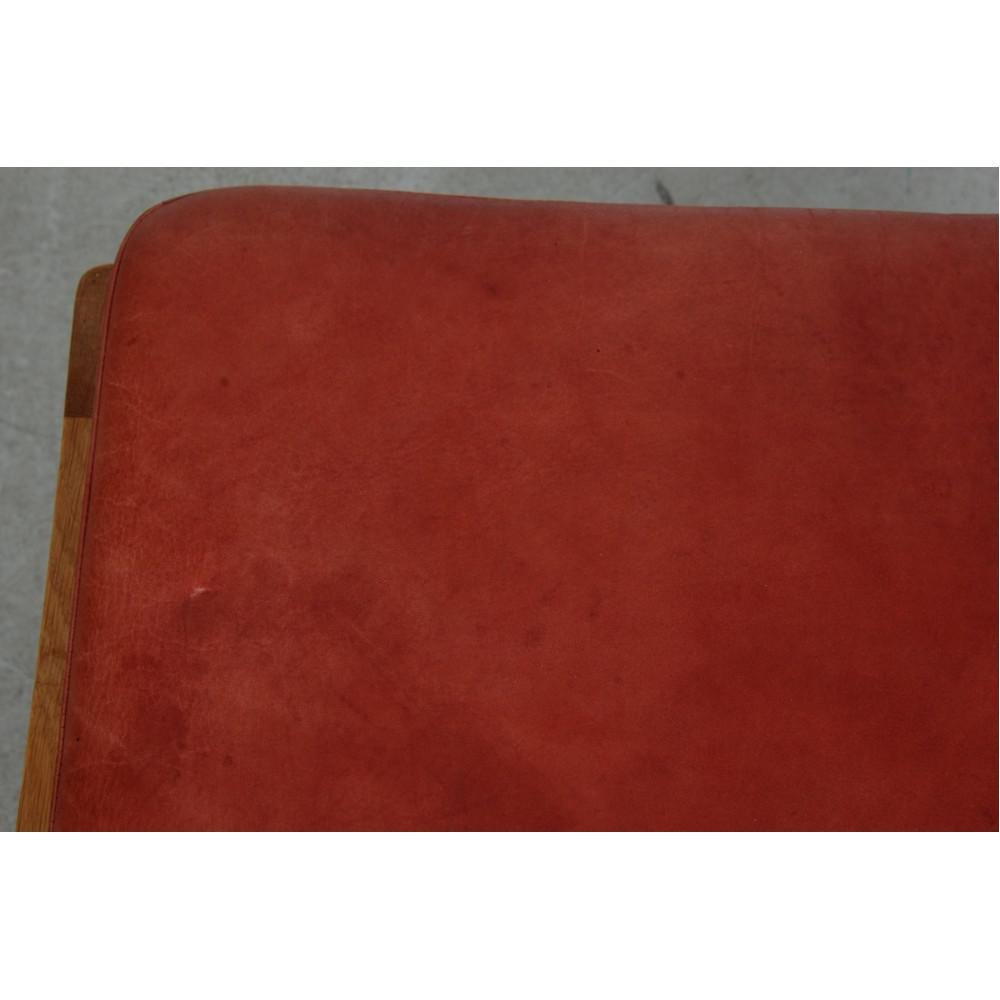 GE-290A Lounge Chair with Ottoman in Patinated Red Anilin Leather from Getama, 1990s, Set of 2