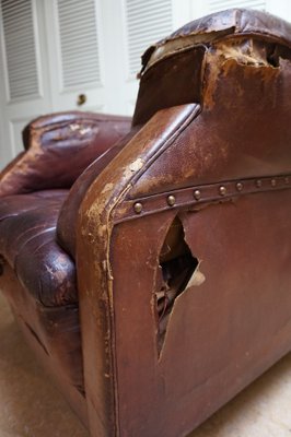 Gentlemans Armchair in Distressed Leather, 1840s-EA-1444812