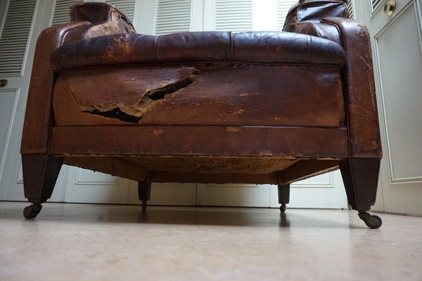 Gentlemans Armchair in Distressed Leather, 1840s-EA-1444812