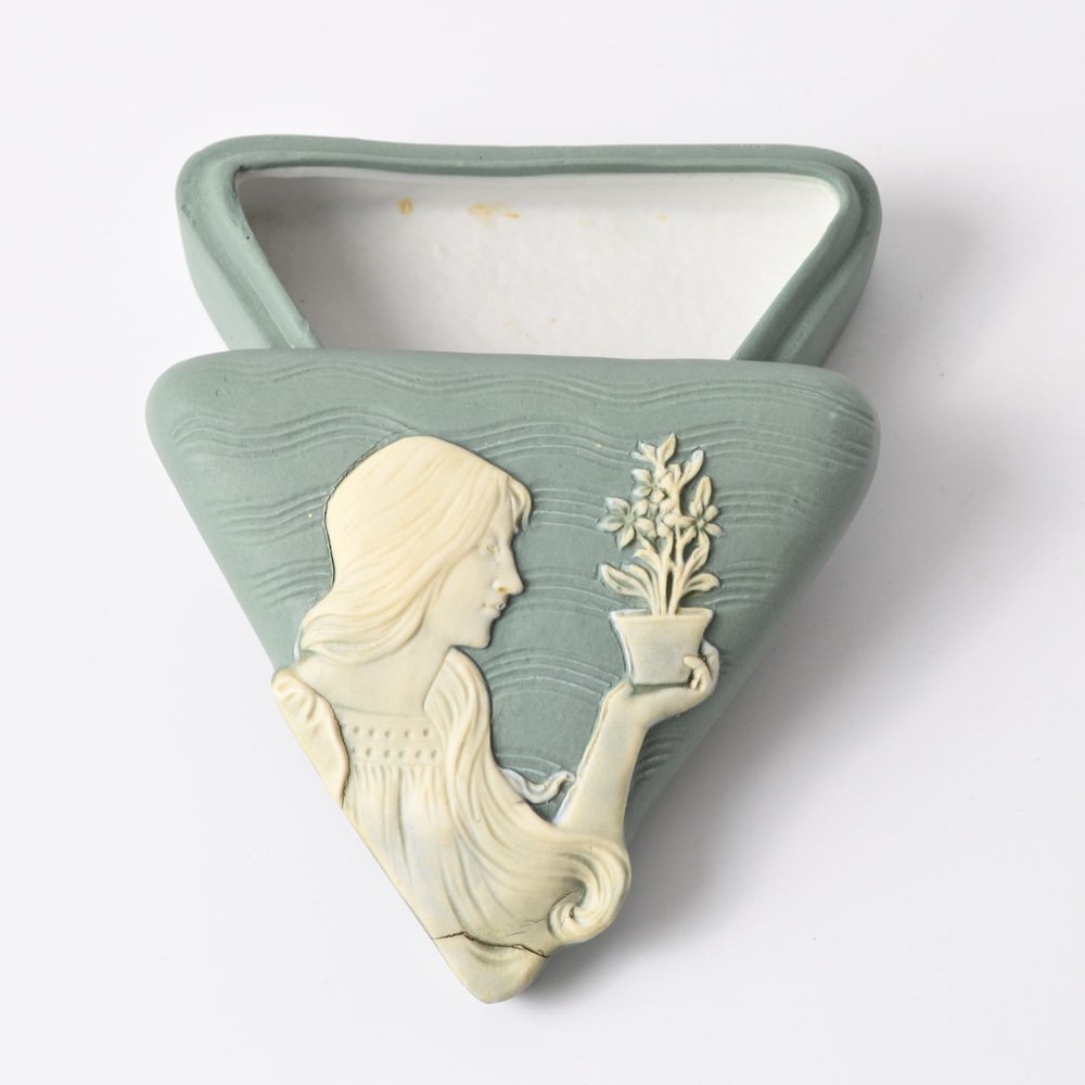 German Art Nouveau Jasperware Box attributed to Schafer Vater, 1890s