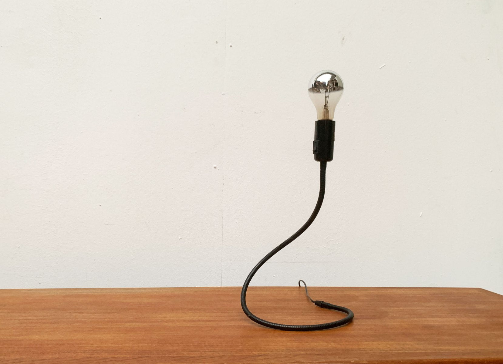 German Minimalist Lightworm Table Lamp by Walter Schnepel for Tecnolumen