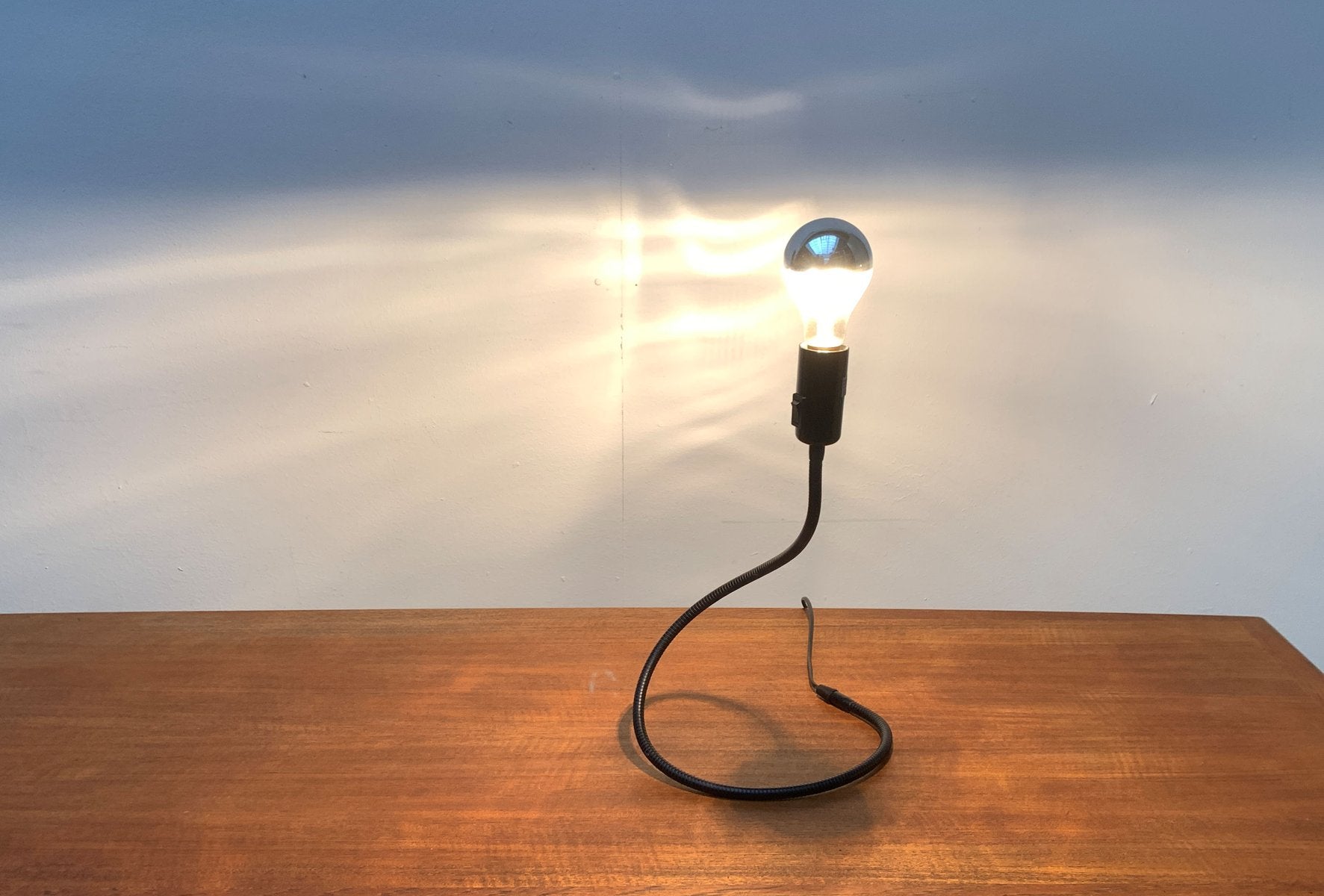 German Minimalist Lightworm Table Lamp by Walter Schnepel for Tecnolumen