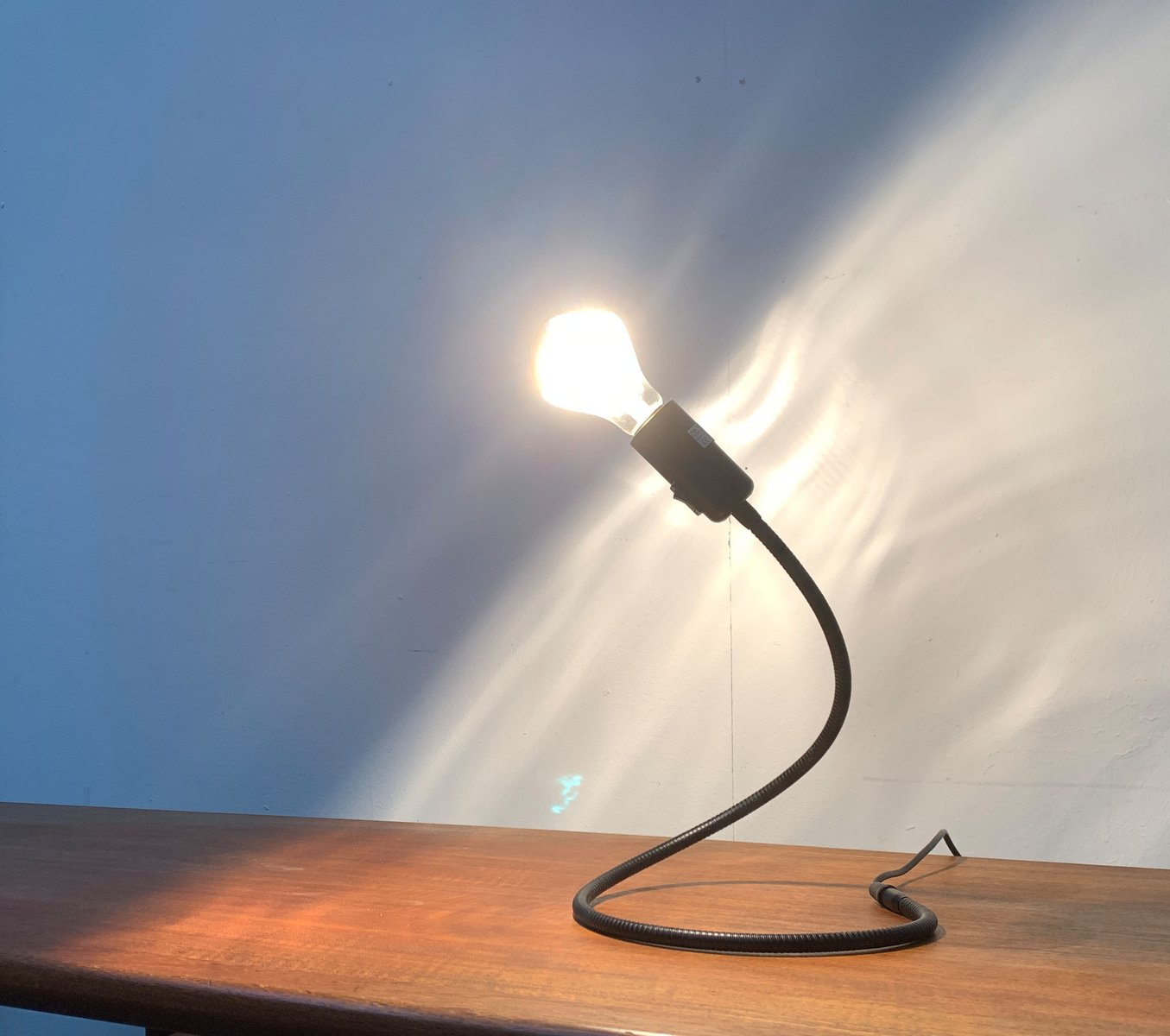 German Minimalist Lightworm Table Lamp by Walter Schnepel for Tecnolumen