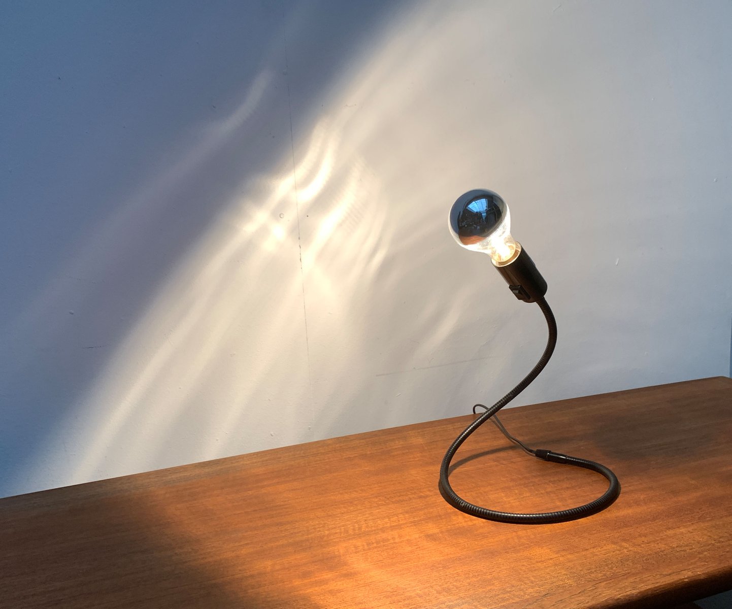 German Minimalist Lightworm Table Lamp by Walter Schnepel for Tecnolumen