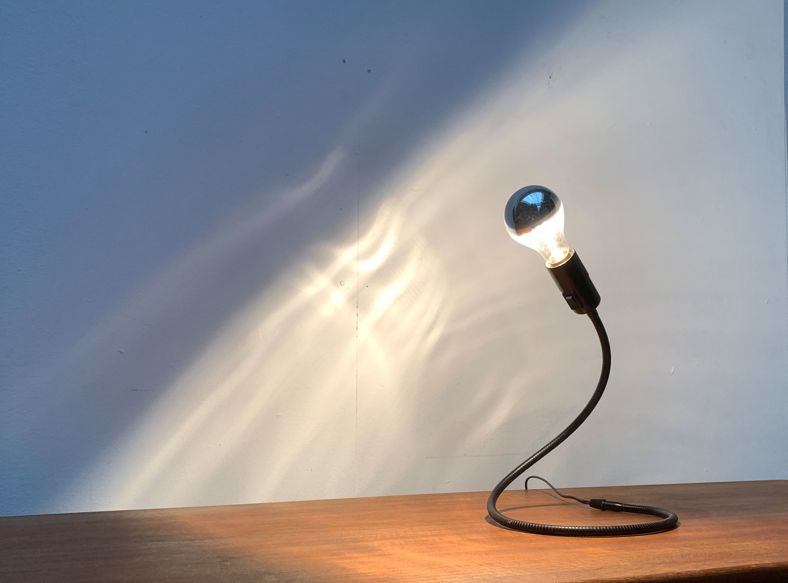 German Minimalist Lightworm Table Lamp by Walter Schnepel for Tecnolumen