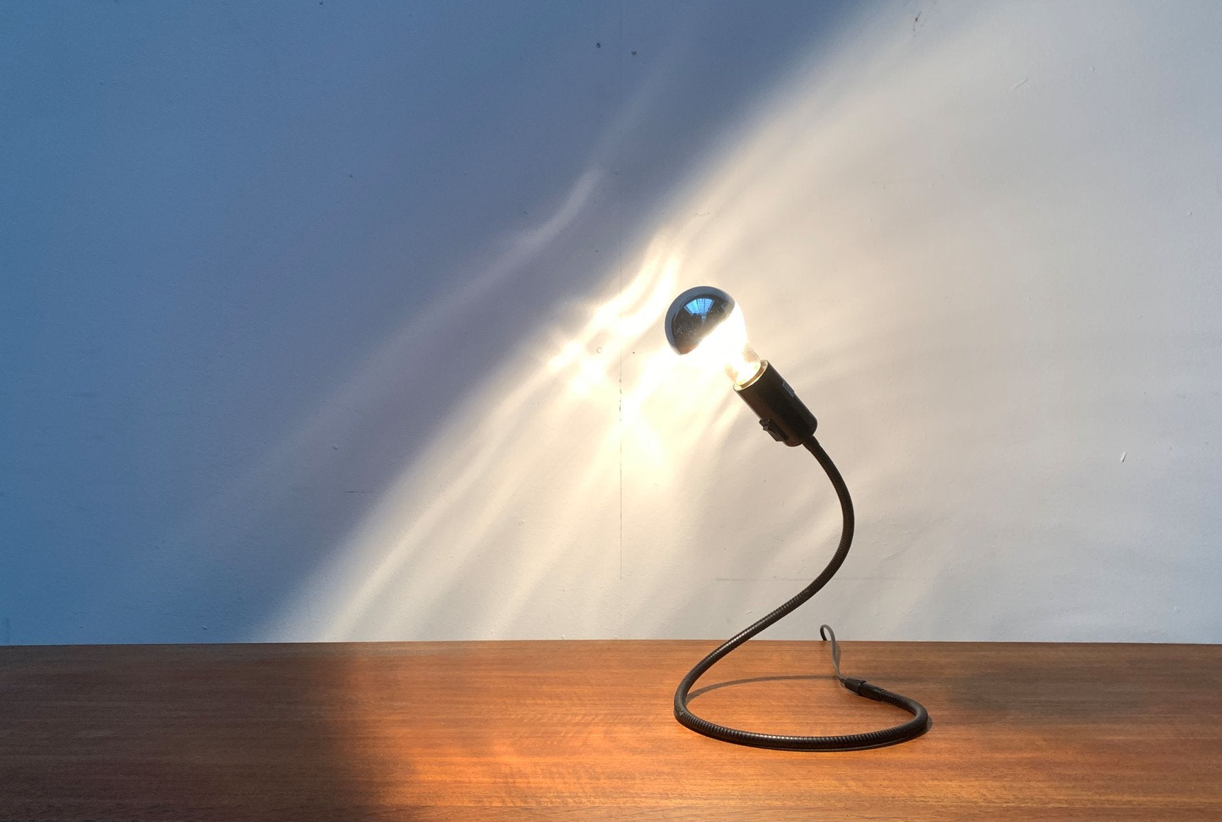 German Minimalist Lightworm Table Lamp by Walter Schnepel for Tecnolumen