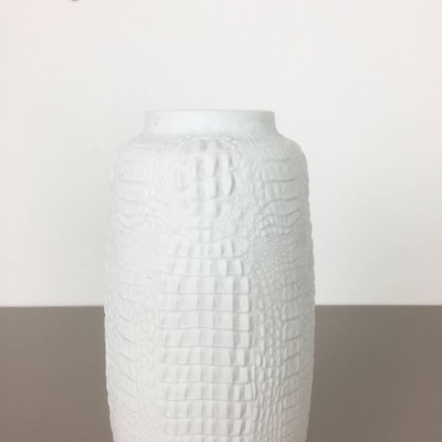 German Op Art Porcelain Vase from Ak Kaiser, 1970s-QZ-1131873