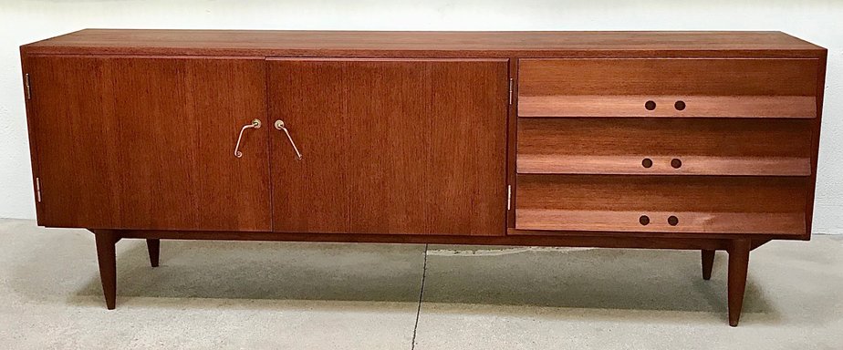 German Teak Sideboard with Brass Handles, 1950s-JP-698635