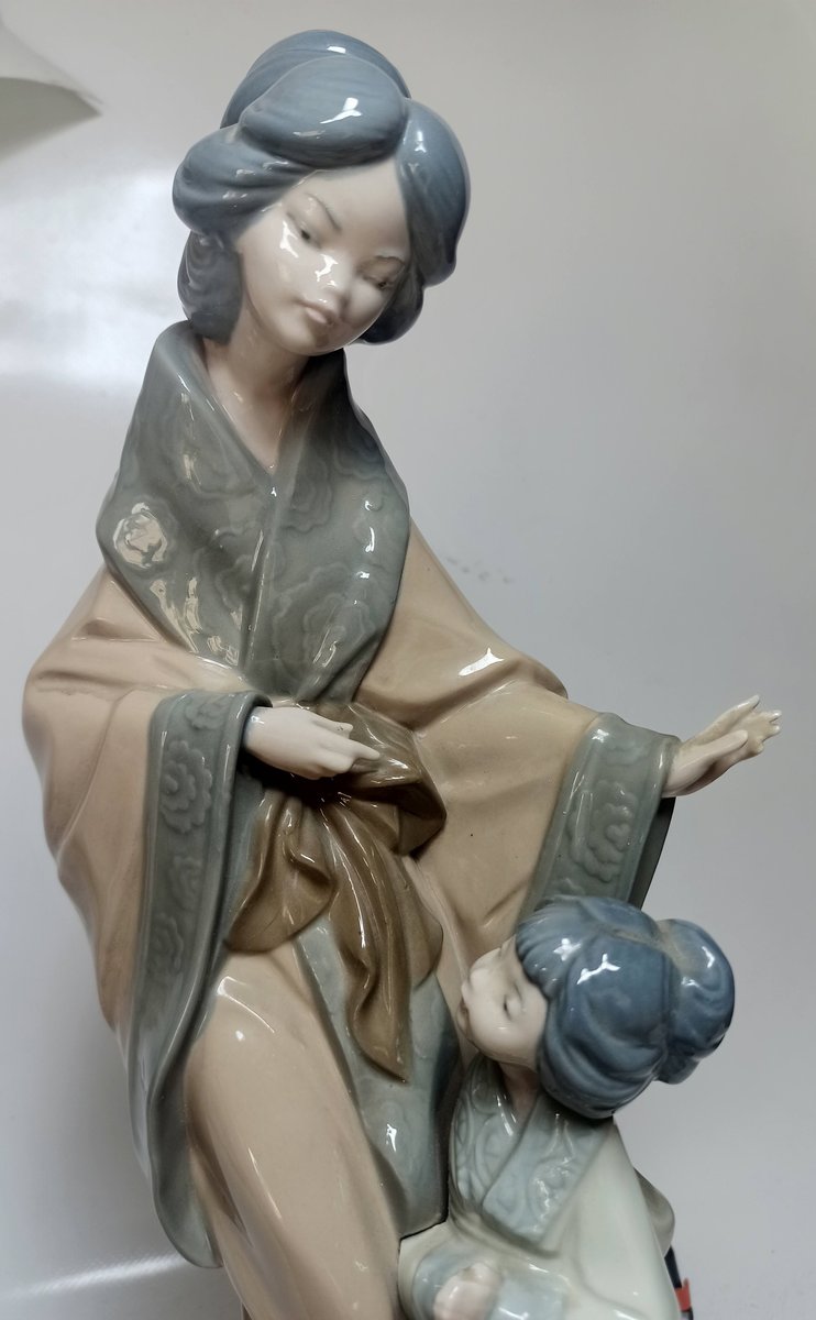 Gheisa Figurine from Lladro