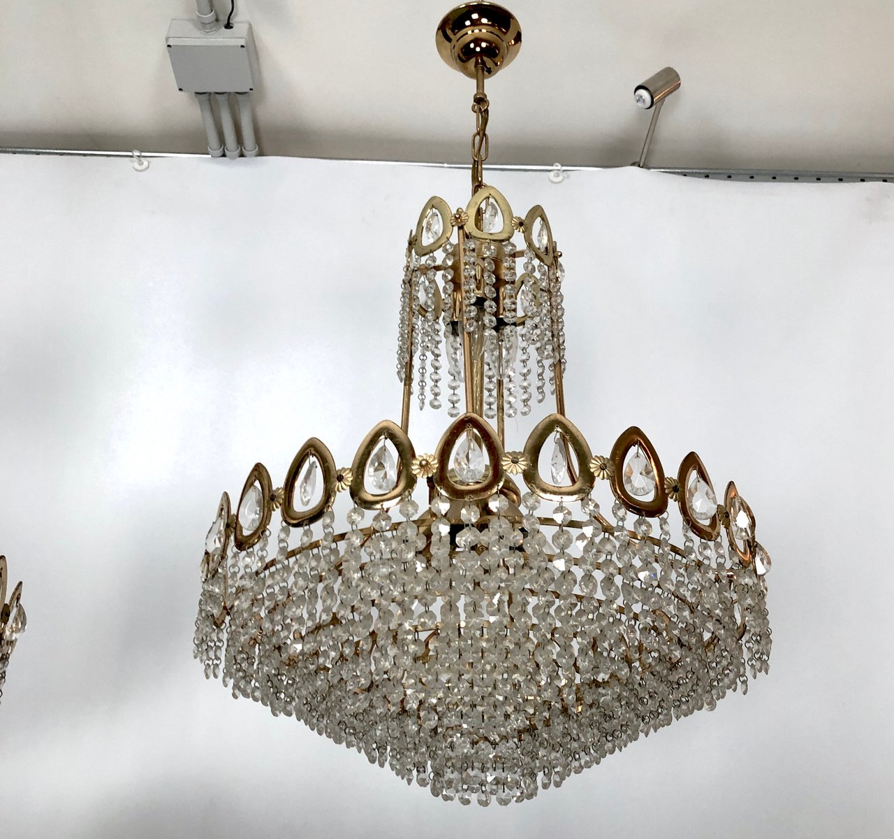 Gilt and Crystal Chandeliers from Sciolari, 1970s, Set of 2