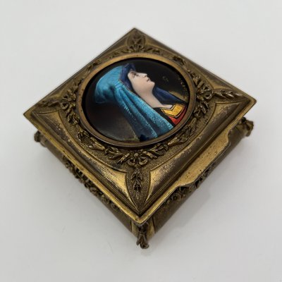 Gilt Bronze Box Portrait in Medallion attributed to De Mandre, France, 1900s-XOM-2036018