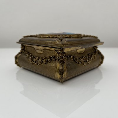 Gilt Bronze Box Portrait in Medallion attributed to De Mandre, France, 1900s-XOM-2036018