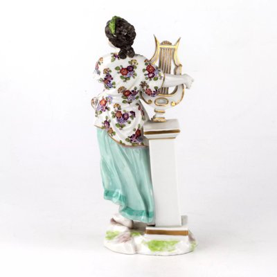 Girl with a Lyre Figurine-WMV-1127010