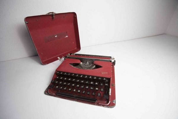 Gossen Tippa Majenta Typewriter, 1950s-VQY-856181