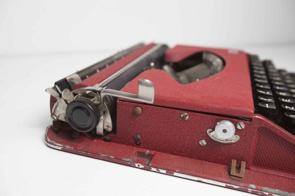 Gossen Tippa Majenta Typewriter, 1950s-VQY-856181