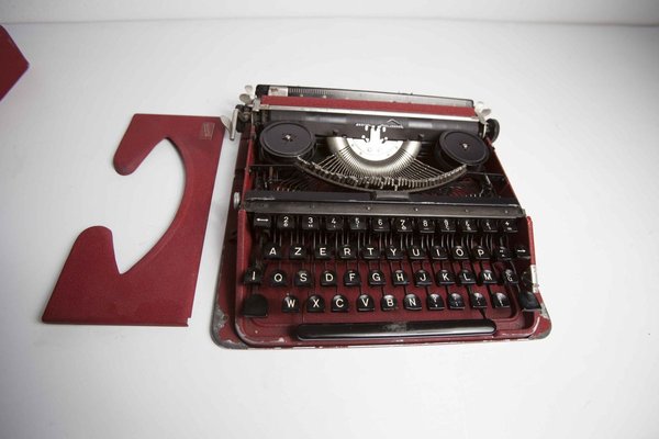 Gossen Tippa Majenta Typewriter, 1950s-VQY-856181